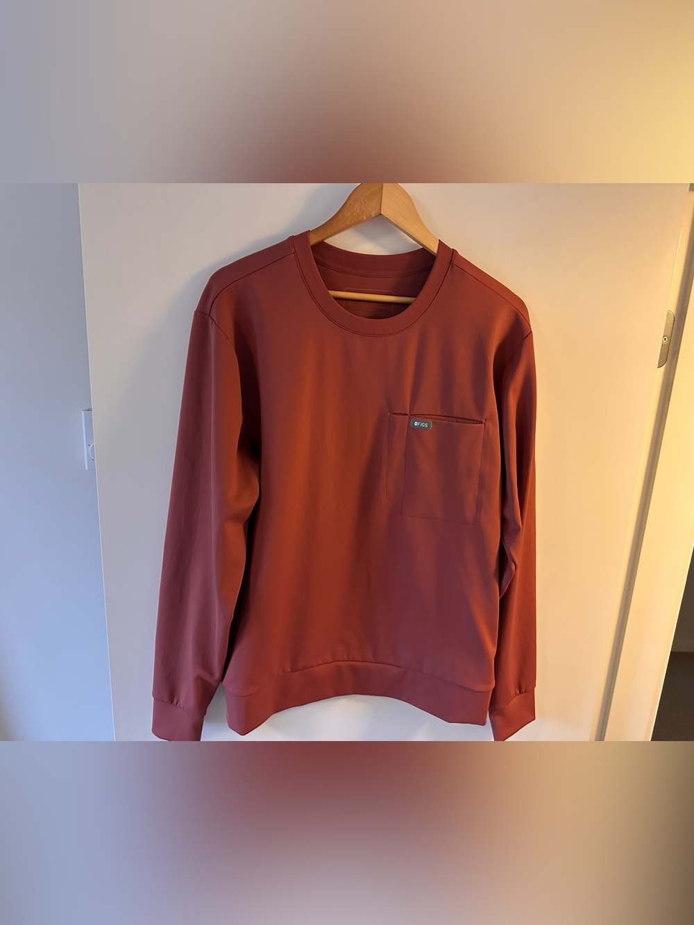 FIGS Womens Like New Form X Rosewood Crewneck L